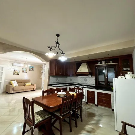 Da Pupa, With A Sea View Apartment *